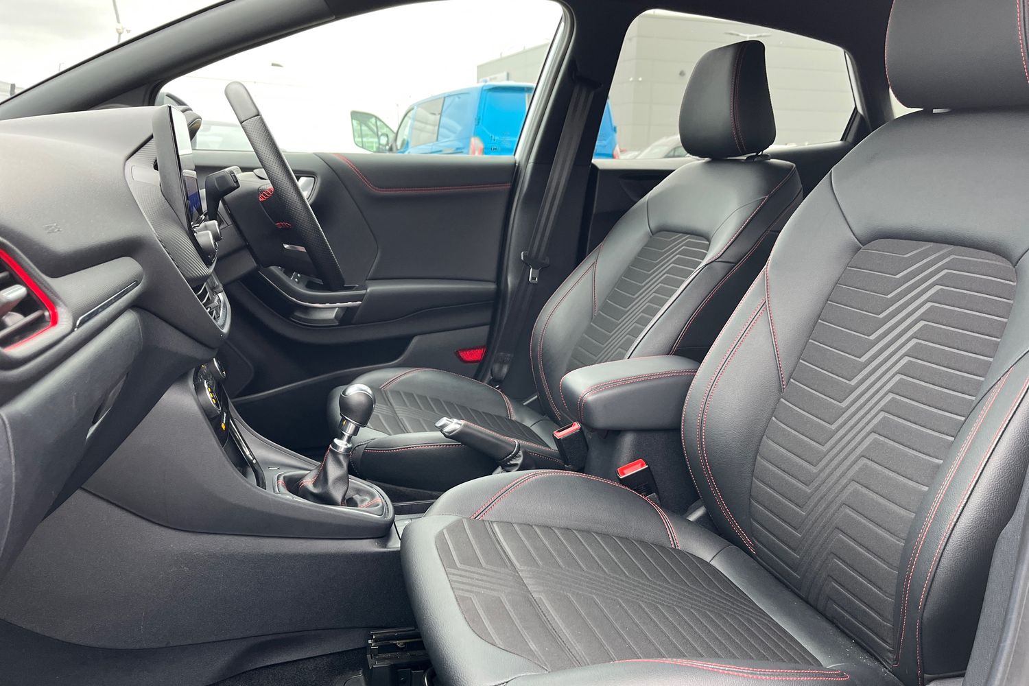 Ford PUMA Photo 18
