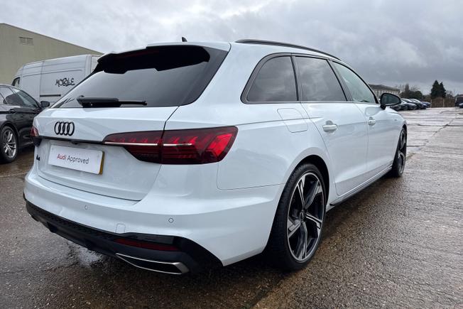AUDI A4 Avant Photo 43