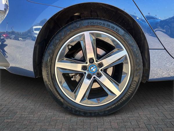 BMW 2 Series Active Tourer Photo autoimg-12557e26dc33d9cf388441fe24258a5534257f3d.jpg