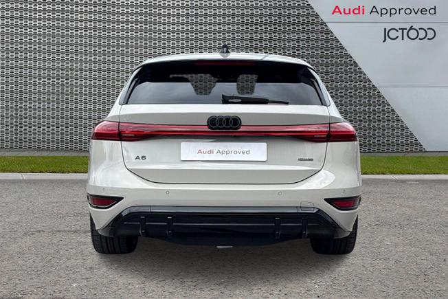 AUDI A6 E-Tron Avant Photo 7
