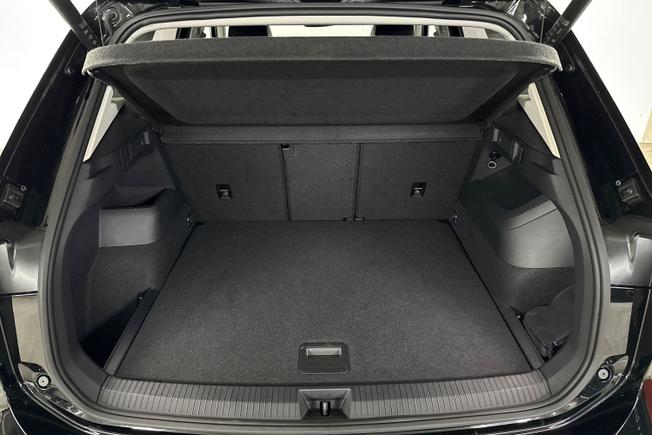 VOLKSWAGEN Tiguan Photo 12