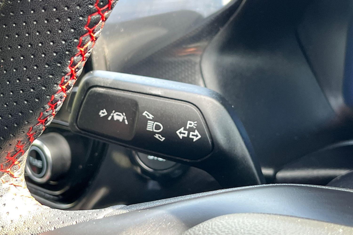 Ford FIESTA Photo 13