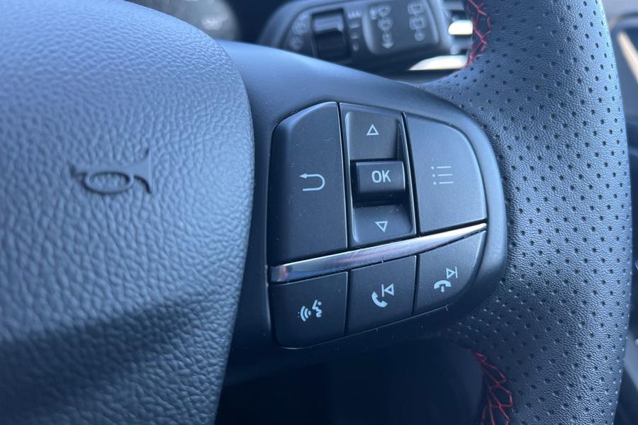 Ford FOCUS Photo autoimg-1265dca8eb3d12b9b0c0b86d17cd6365e0073dc3.jpg