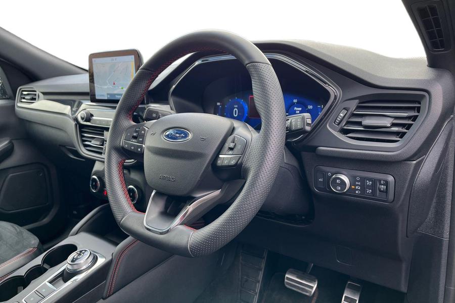 Ford Kuga Photo autoimg-1266275d0d73433e756afc70aaa63be3759f6285.jpg