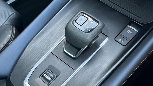 Nissan Qashqai Photo autoimg-1269589e6fd8f27b1b86c920ca519c7915ddf1c2.jpg