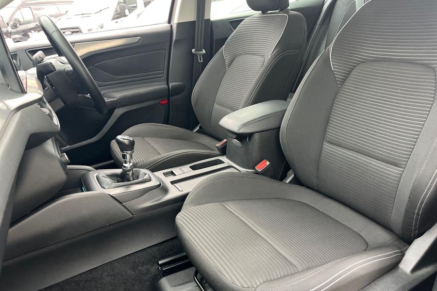 Ford FOCUS Photo autoimg-126c5eff1134cf5d22ce5fcec11e23629ba1c6d5.jpg