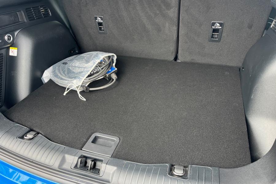 Ford Kuga Photo autoimg-126dc463d0114179c8f29d7c9b06bc56a83f5e8c.jpg