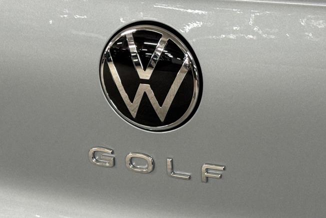 Volkswagen Golf Photo 37
