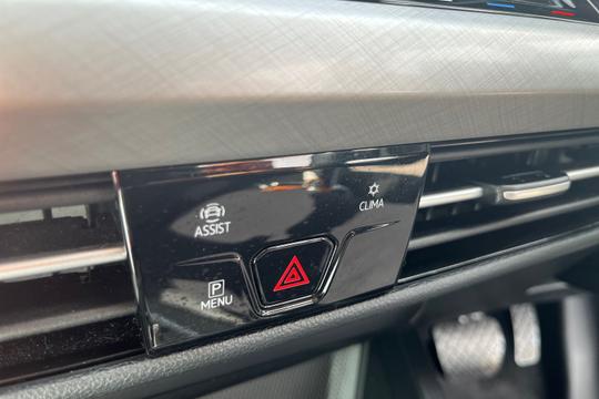 Volkswagen Golf Photo autoimg-127218ac1c5c95d9fcde3c33b2feb5f26c89b261.jpg