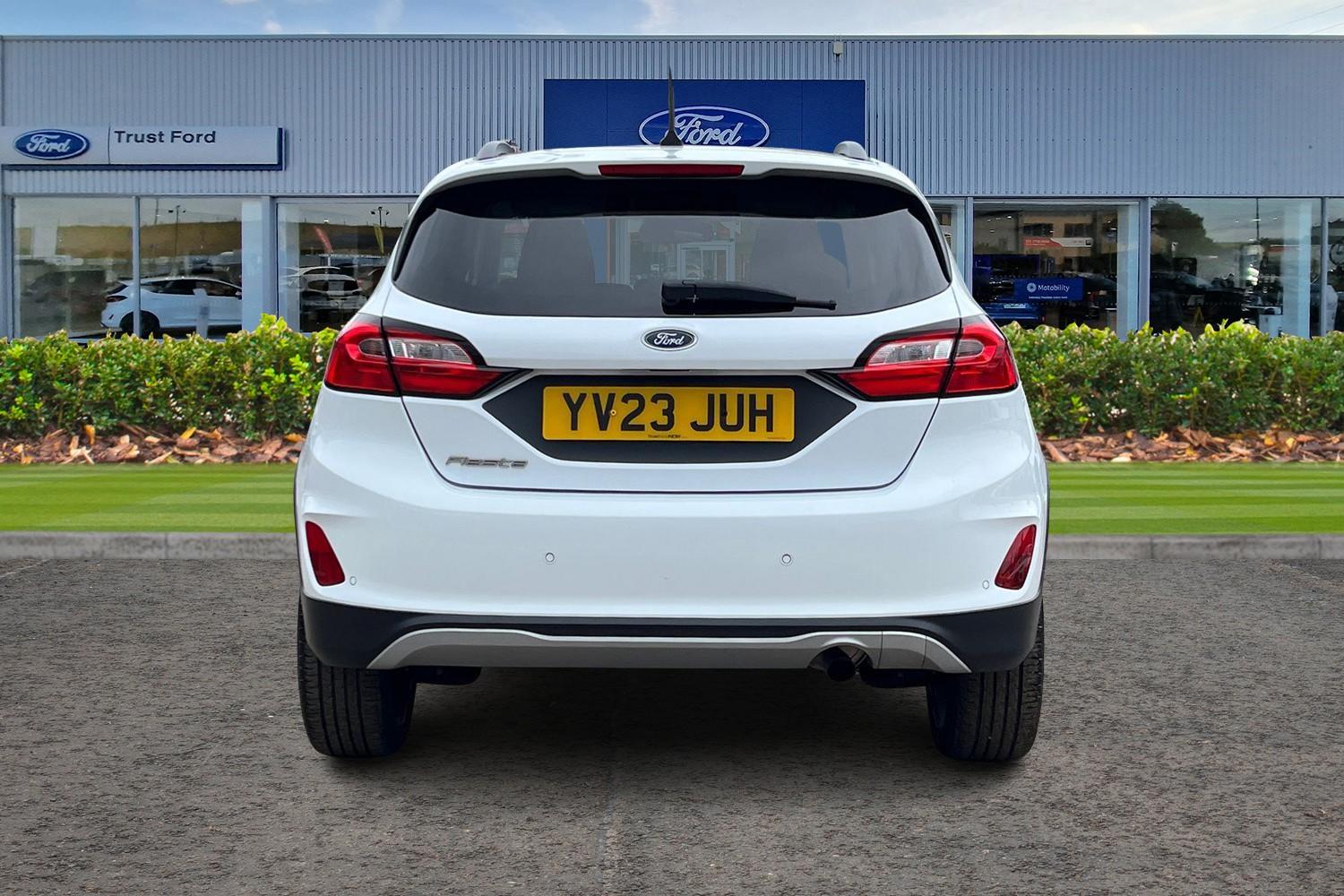 Ford FIESTA Photo 6