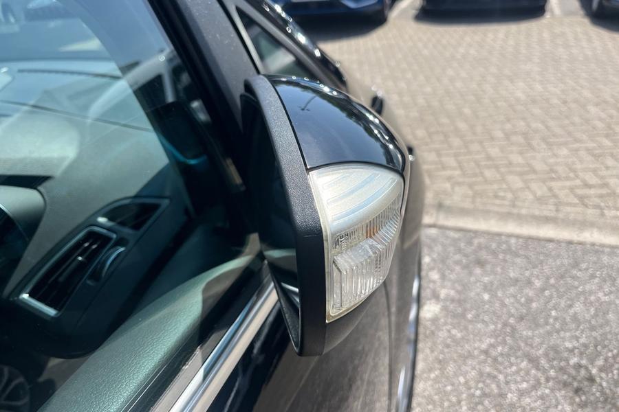 Ford C-Max Photo autoimg-1273a7664f5730dd454cf985e2a7e9ed41071d27.jpg