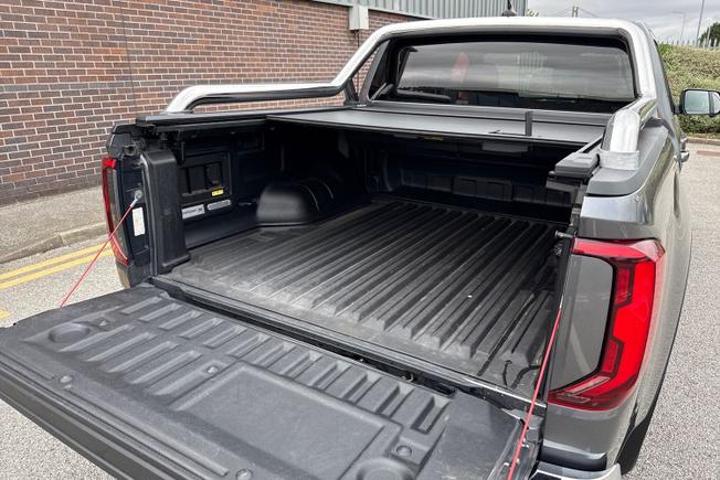 VOLKSWAGEN Amarok Photo 9