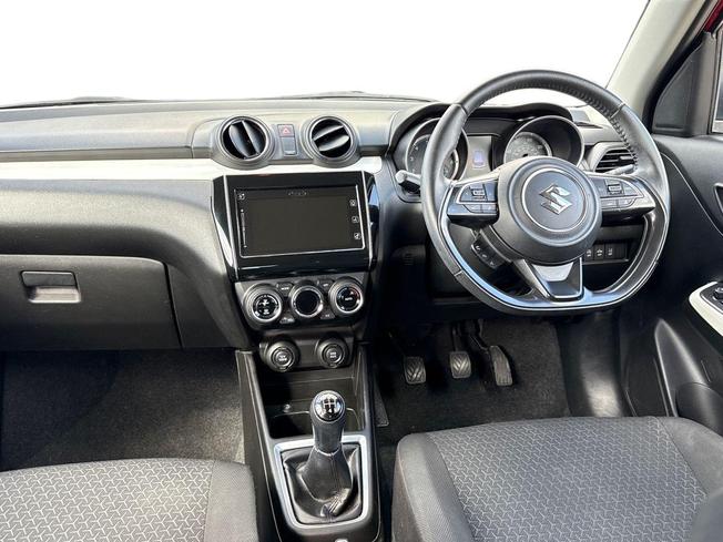 SUZUKI Swift Photo 11