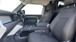 Land Rover Defender Photo 2