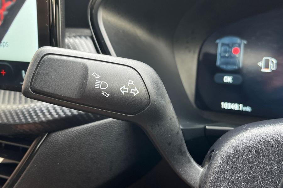 Ford Kuga Photo autoimg-127c3ad99ca19a51311abf154e70cd8cdf8d8f8c.jpg
