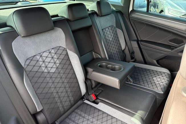 VOLKSWAGEN Tiguan Photo 37