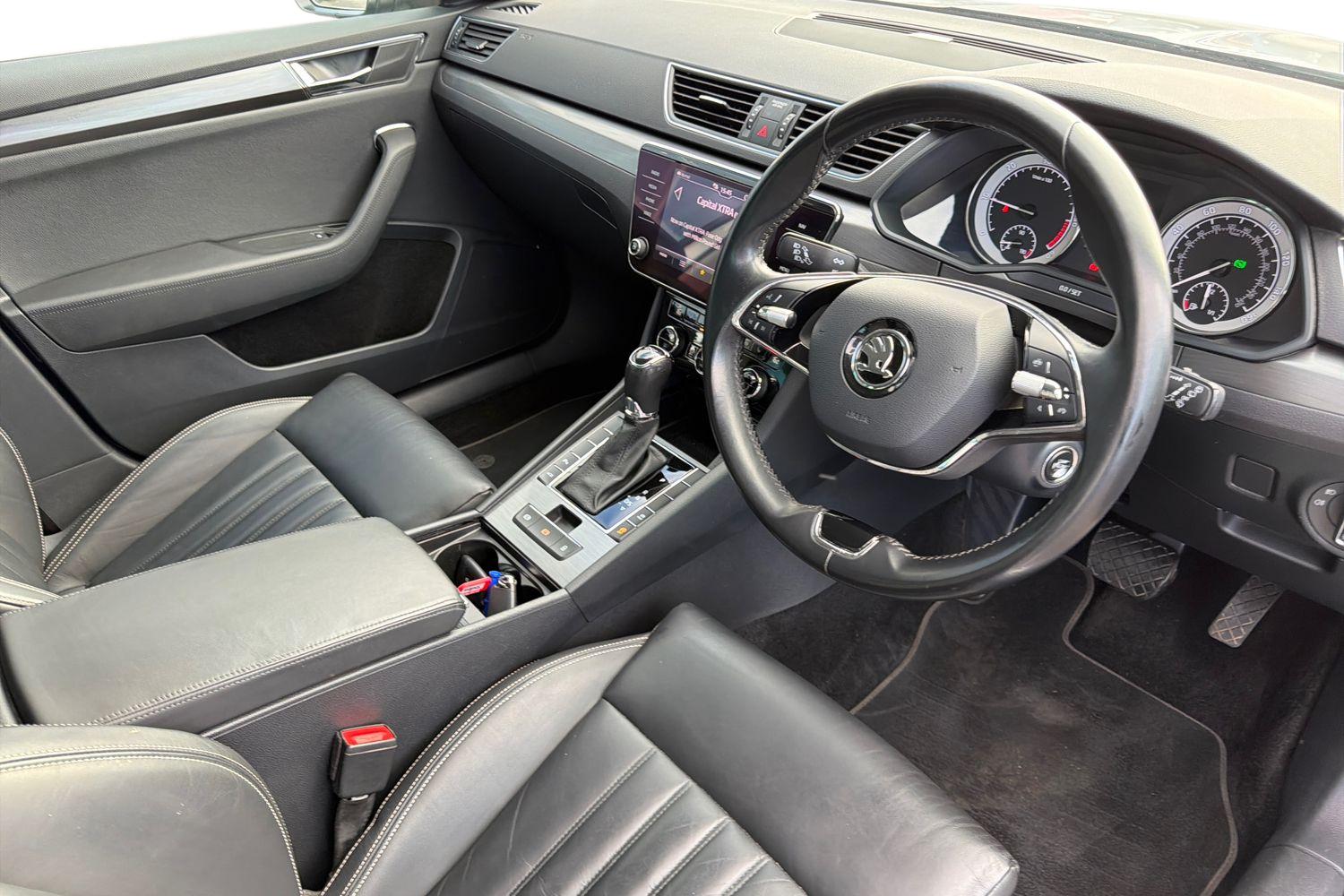 Skoda Superb Photo 8