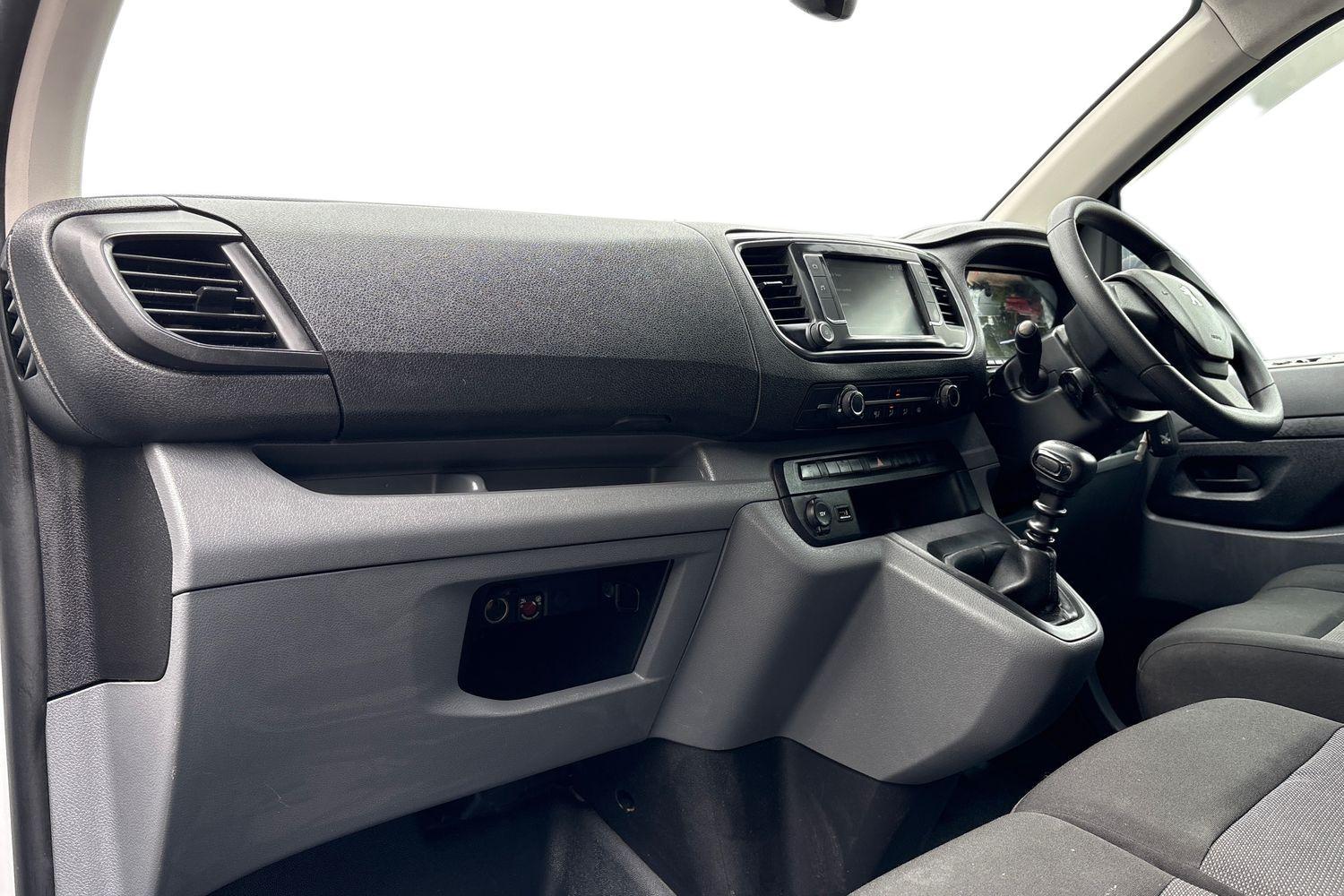 Peugeot EXPERT Photo 2