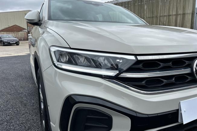 VOLKSWAGEN T-Roc Photo 56
