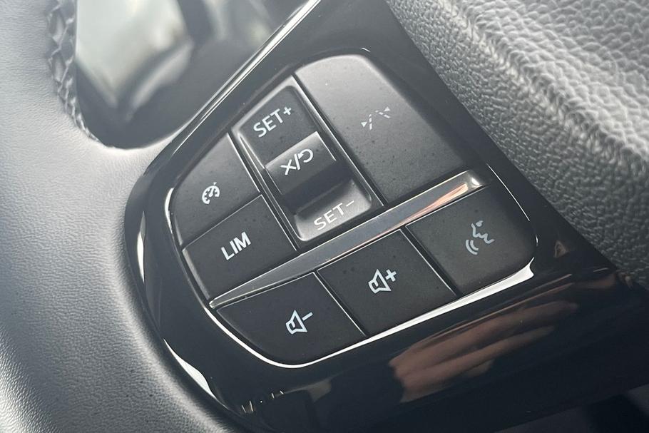 Used Ford TRANSIT CUSTOM 18