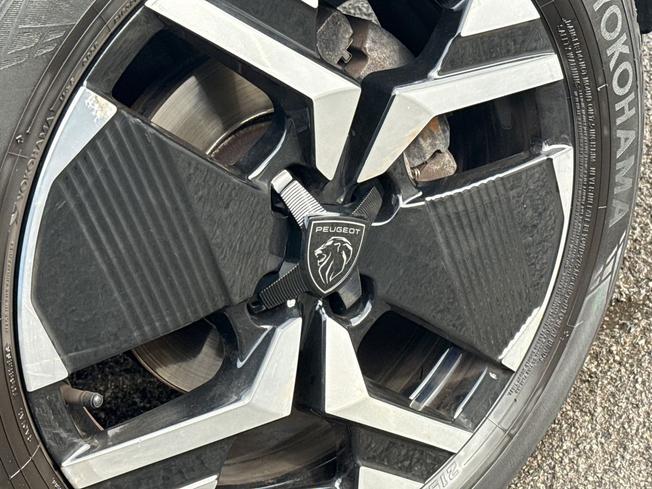 PEUGEOT 2008 Photo 25