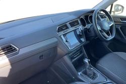 Volkswagen Tiguan Photo 2