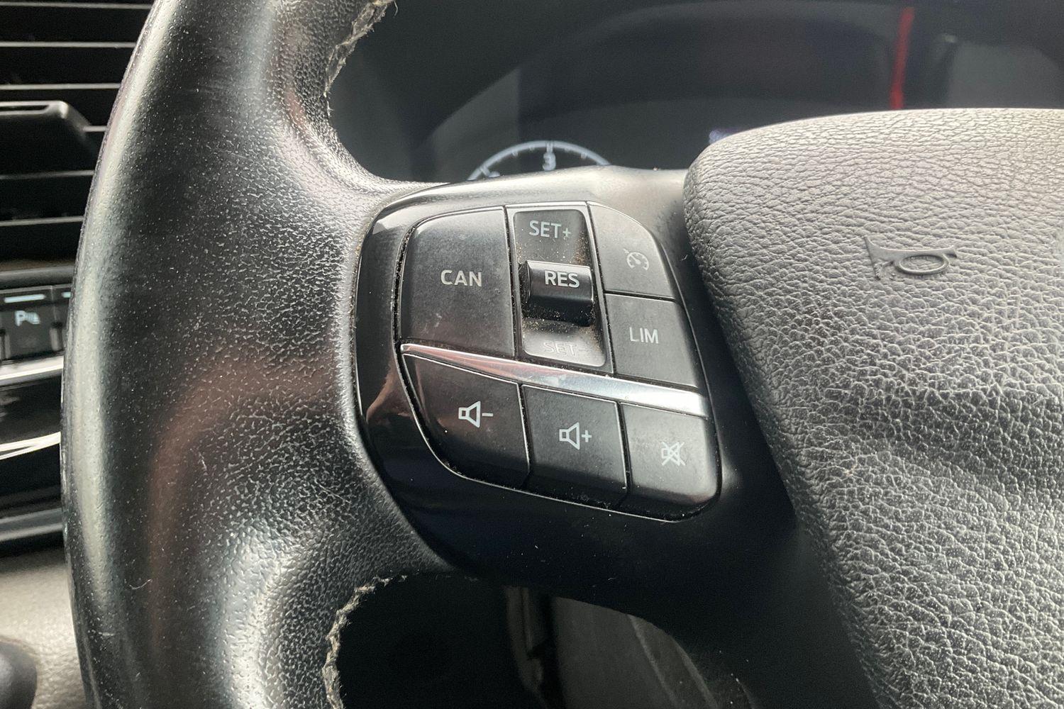 Ford TOURNEO CUSTOM Photo 29