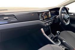 VOLKSWAGEN Polo Photo 2
