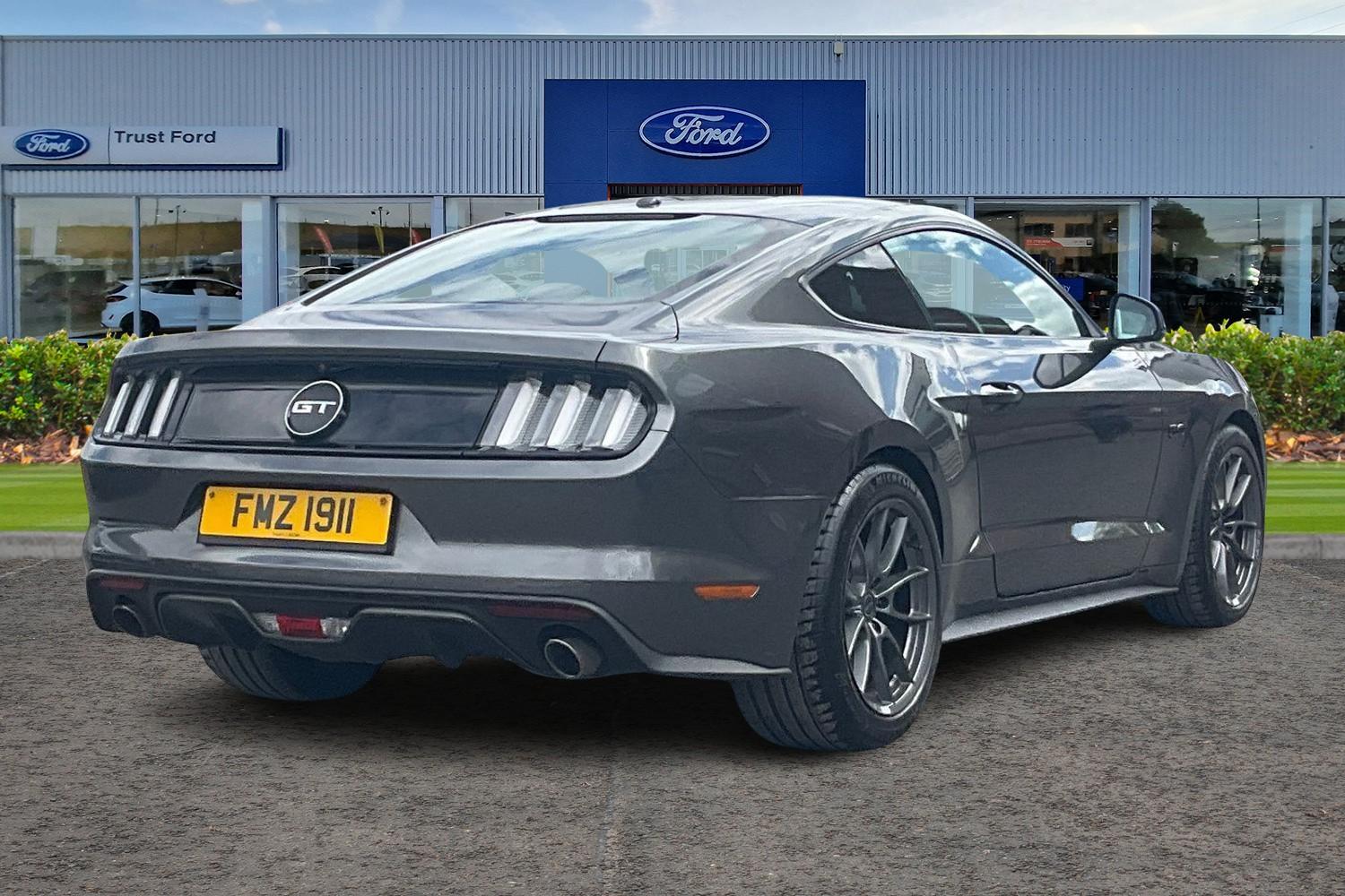 Ford MUSTANG Photo 3