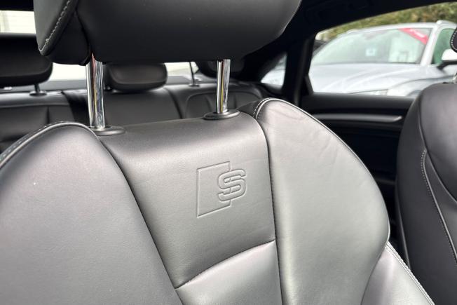 Audi S3 Photo 35