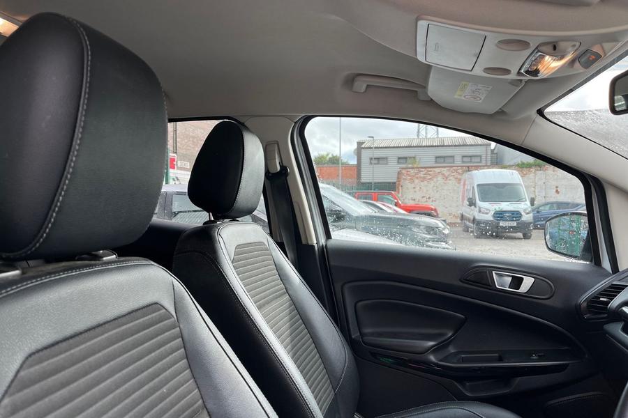 Ford ECOSPORT Photo autoimg-1294de9850da2fd0aea3d787aa487eff2570d8e8.jpg