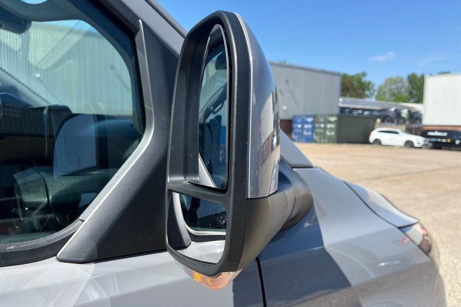 Used Ford TRANSIT CUSTOM WN75AVD 36