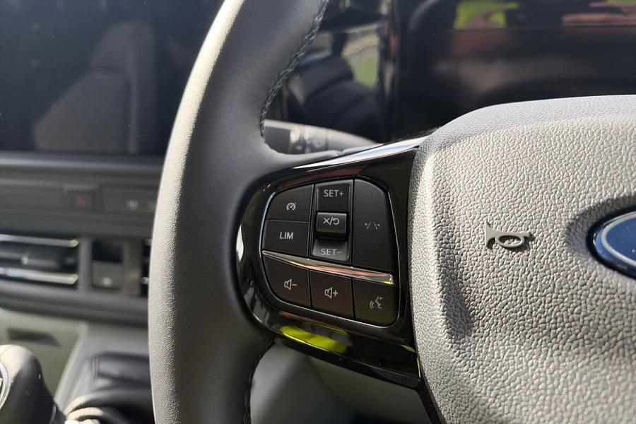 Ford TRANSIT CUSTOM Photo autoimg-129bf4767393792ad2f731cea4d088675c397b53.jpg
