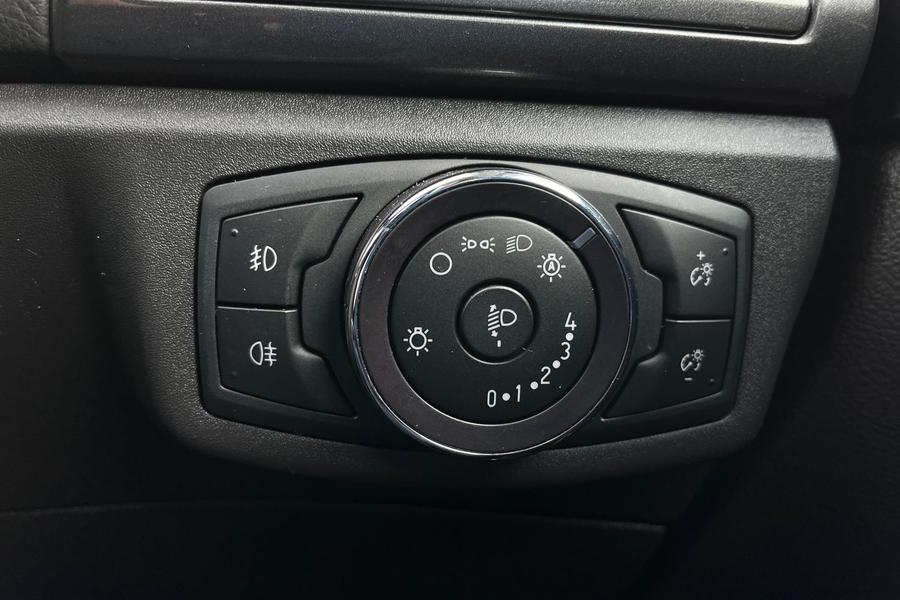 Ford MONDEO Photo autoimg-129da1d39450f018f81b65ff5115ce425ce5fbd7.jpg