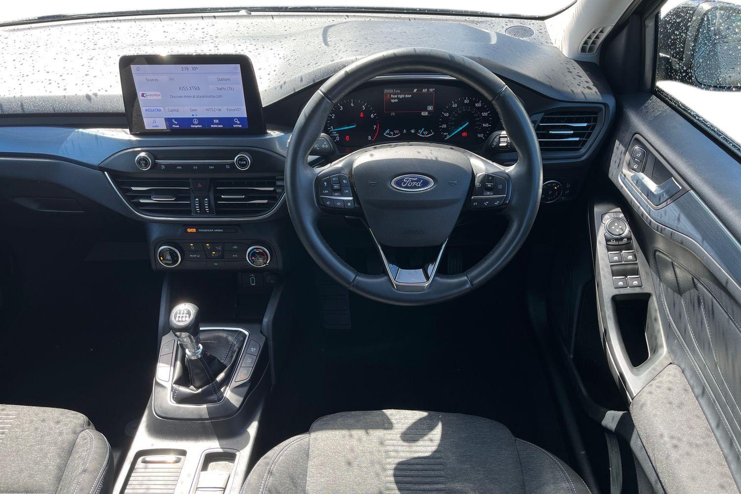 Ford Focus Photo 10