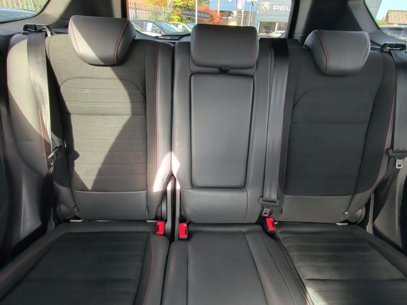 Used Ford Kuga KL68VDD 29