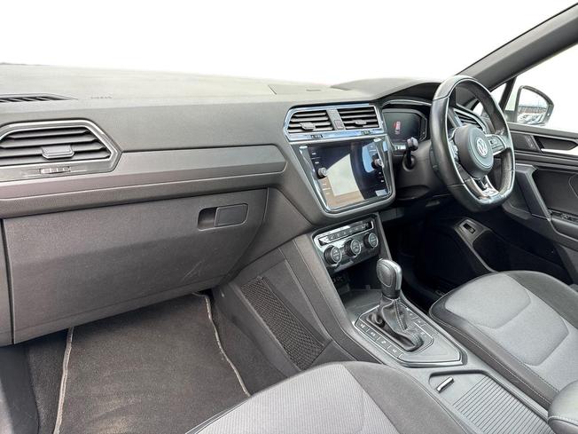 Volkswagen Tiguan Allspace Photo 2