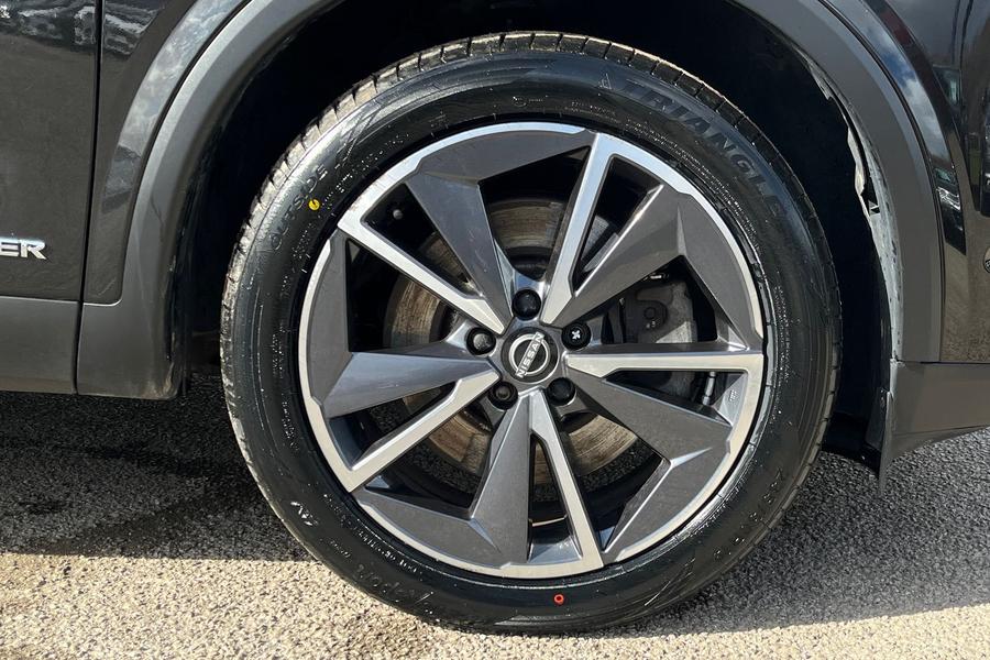 Nissan QASHQAI Photo autoimg-129f66388fd02466c6cd9da57e04fbe816f48598.jpg