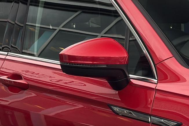 VOLKSWAGEN Tiguan Allspace Photo 20