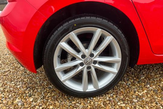 Volkswagen Polo Photo autoimg-12a39e4c54a78bcdc47cfc5a1e76048287c0d3c9.jpg