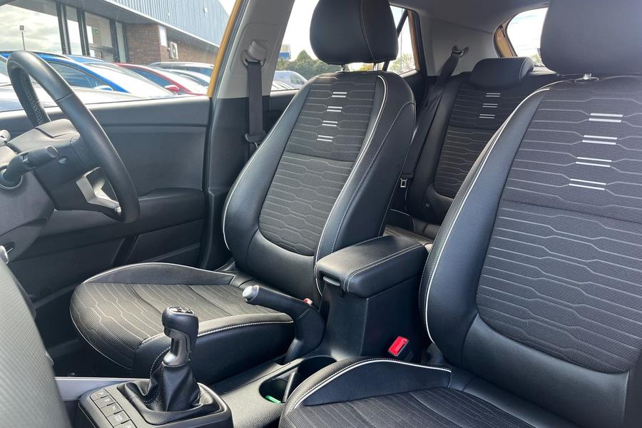 Kia STONIC Photo autoimg-12a3e4859fdbf2d1391ce3ba37a9b9f89b0e00b3.jpg