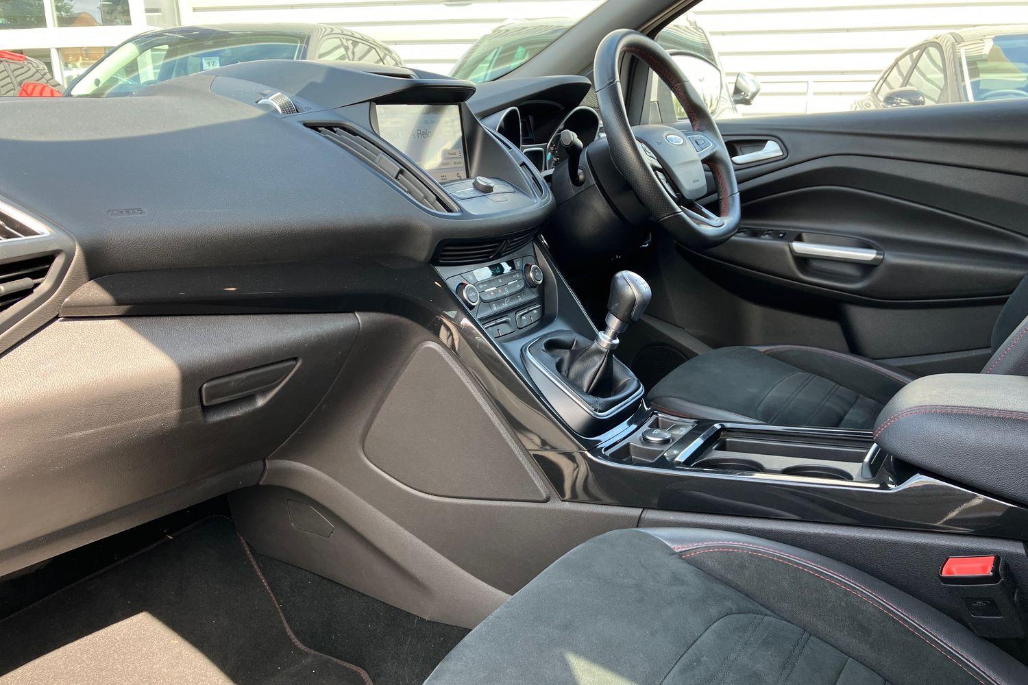 Ford KUGA Photo 17