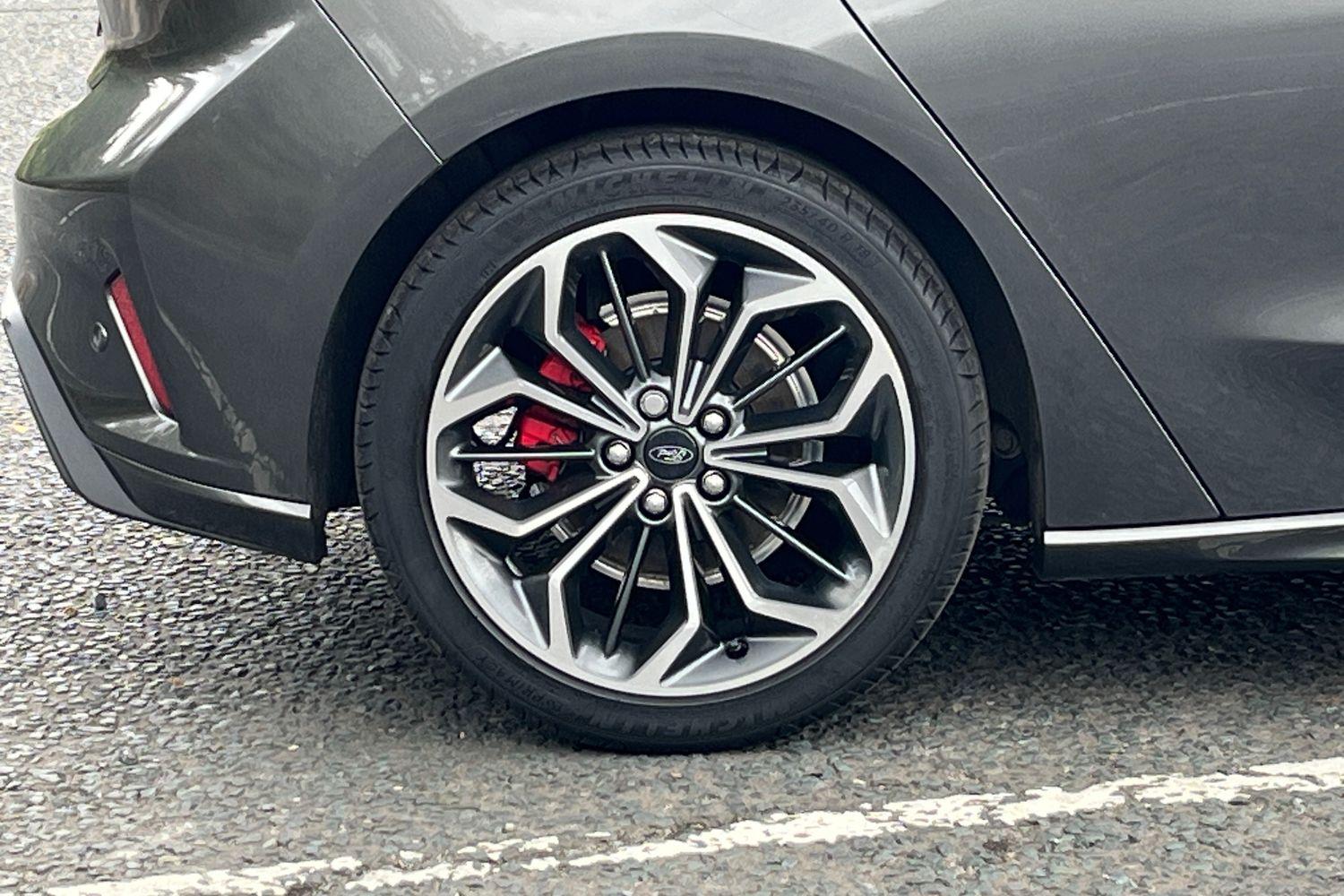 Ford Focus Photo 7
