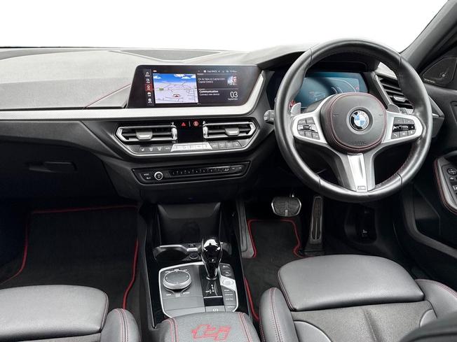 BMW 1 Series Photo 11
