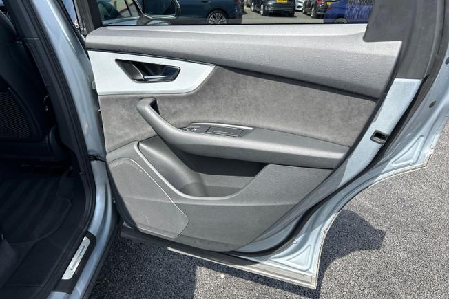 Audi Q7 Photo 41