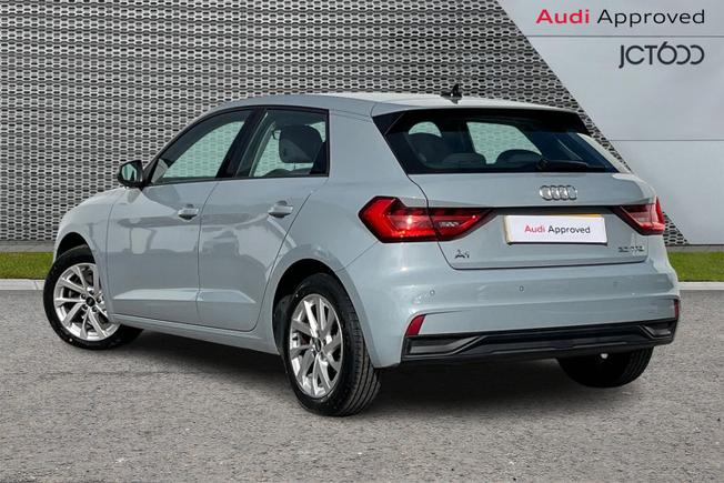 AUDI A1 Photo 3