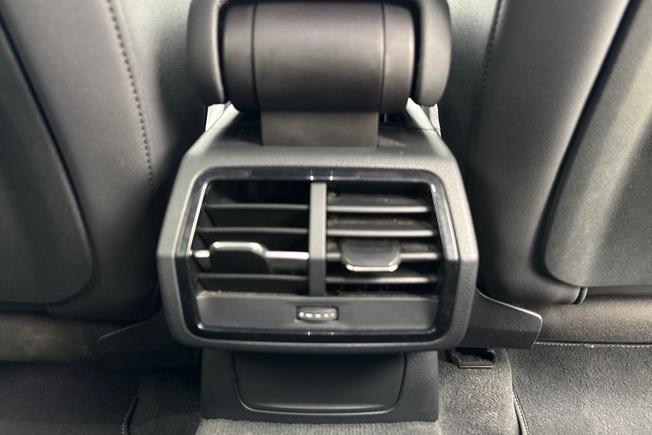 AUDI Q3 Photo 26