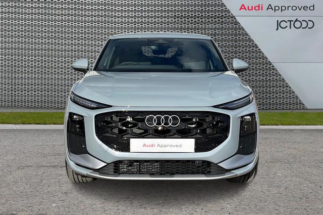 AUDI Q3 Photo 8