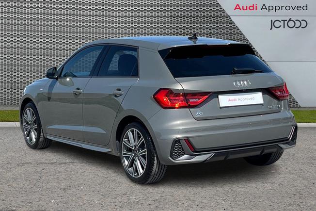 AUDI A1 Photo 3