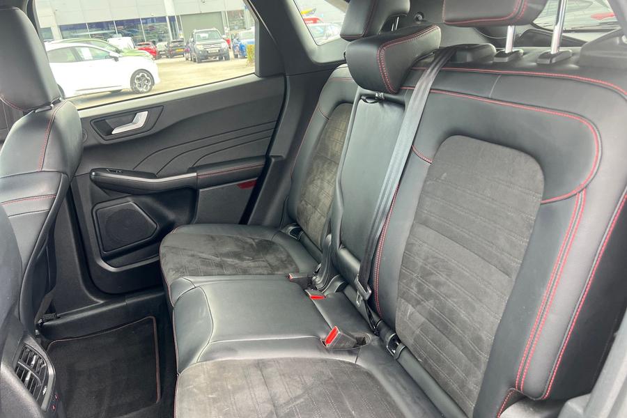 Ford KUGA Photo autoimg-12bf82102c6e814932a11a58aaa0439eb4d1ea2e.jpg
